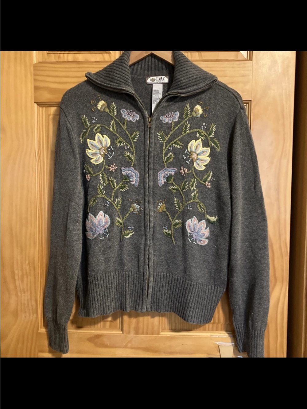 Tiara Charcoal Gray Zip-Front Sweater with Pastel Floral Embroidery L